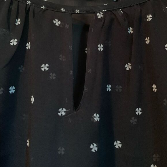 3 for $30! NWT! old navy sheer top. Size xs - Picture 5 of 10